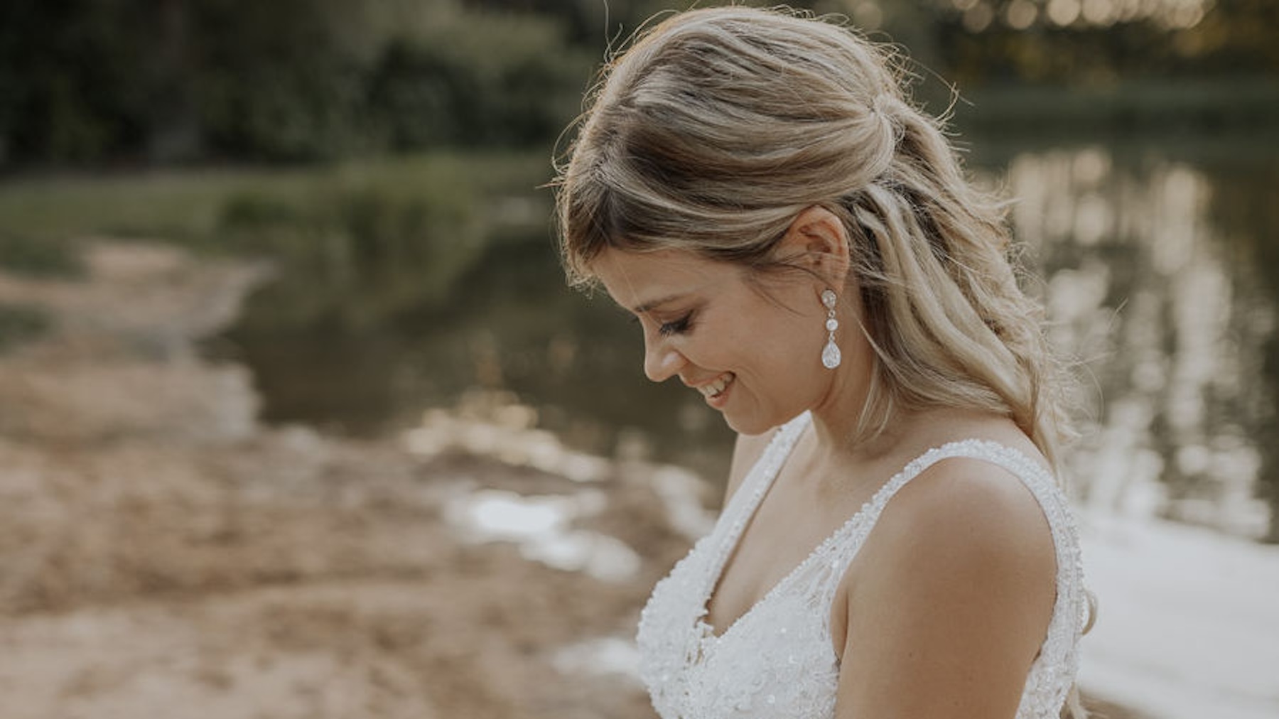 Real-Bride-Header-Mood-Sternenauge-Zirkonia-Ohrringe-lang