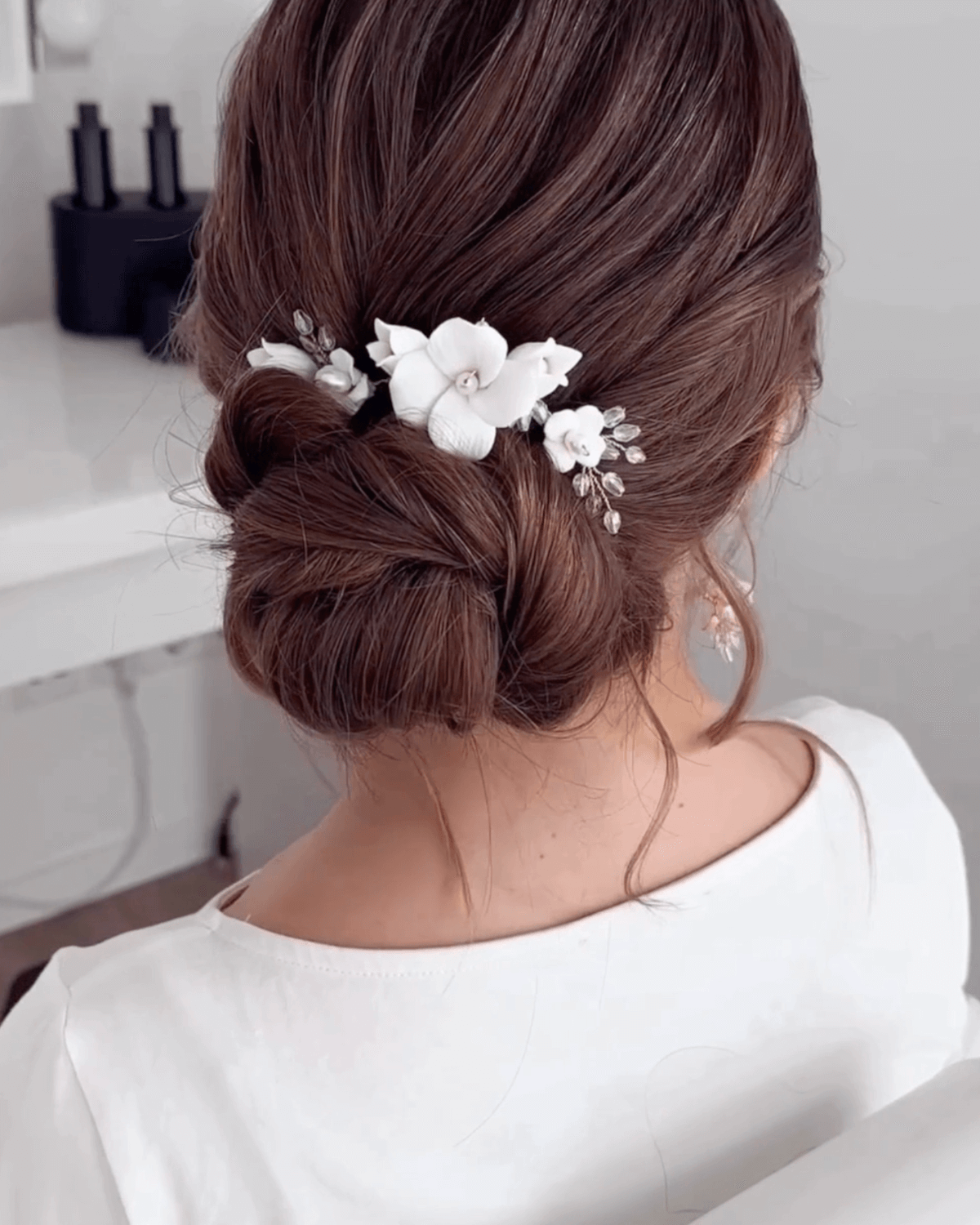 Video von Brautfrisur mit Haarkamm ALBA groß von Sternenauge