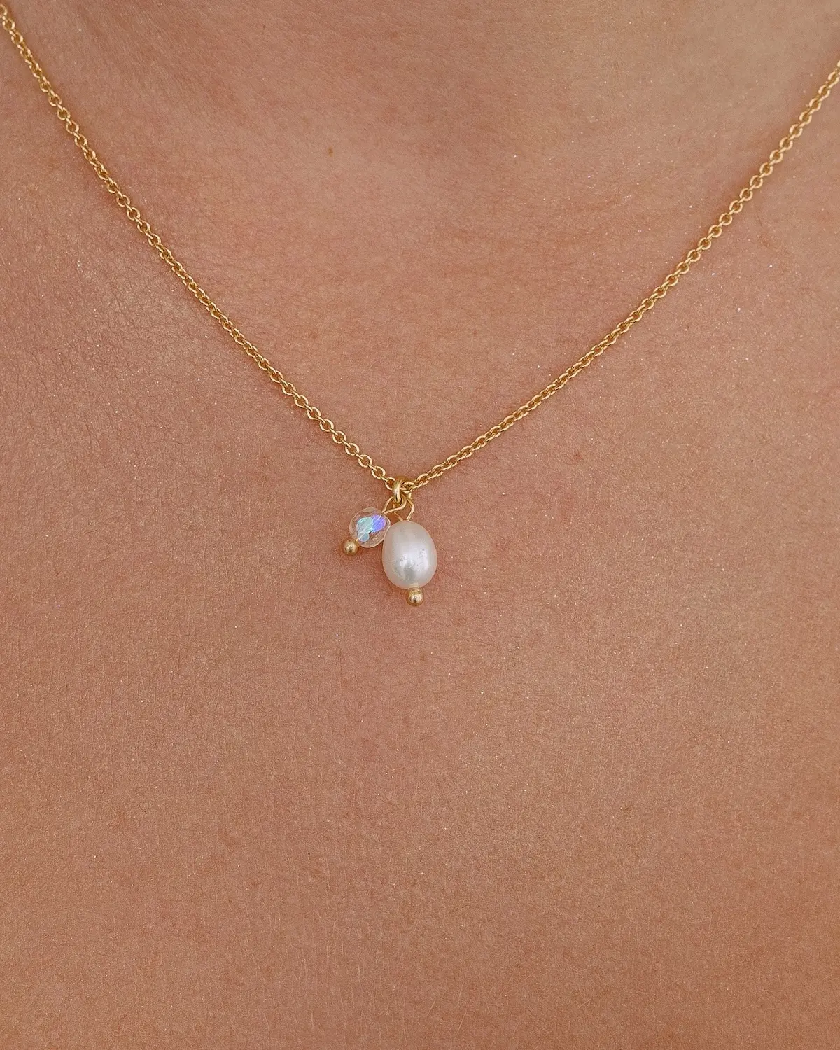 Sternenauge 18K vergoldete Halskette mit Süßwasserperle und Kristallperle ALEXIS