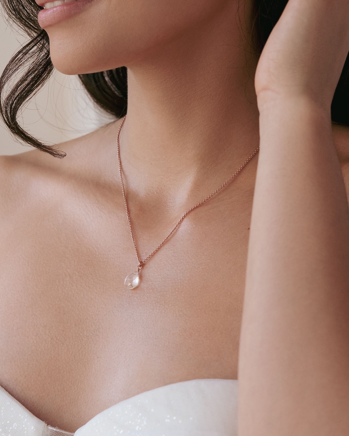 Sternenauge Halskette KYRA mit Kristall Quarz zum eleganten Brautlook