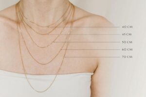 Kettenlaengen-Auswahl-von-Sternenauge-Halsketten