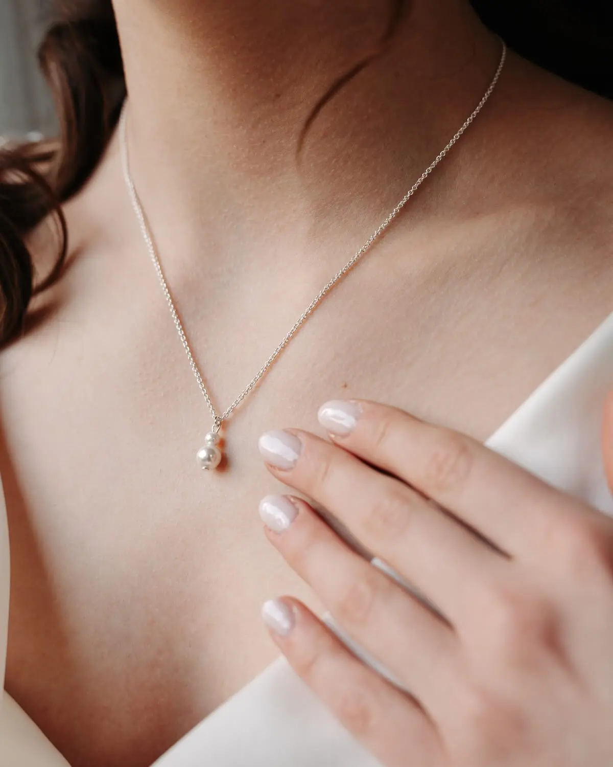 Braut Perlenkette mit Muschelperlen ANNOUK von Sternenauge Foto: Jaron Kwast Hochzeitsplanung: Melina Waber