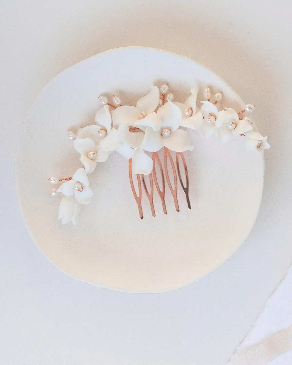 Sternenauge FELICITAS Haarkamm groß, floraler Haarschmuck für Brautfrisuren, handgefertigt im Atelier