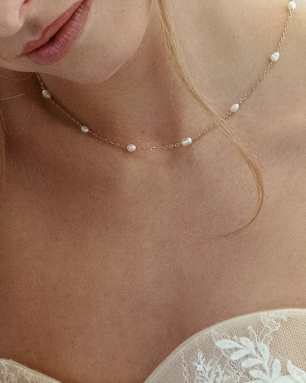 Sternenauge FELICITAS Halskette, Schmuck-Set mit floralen Ohrringen und Perlenkette, handgefertigt in Deutschland