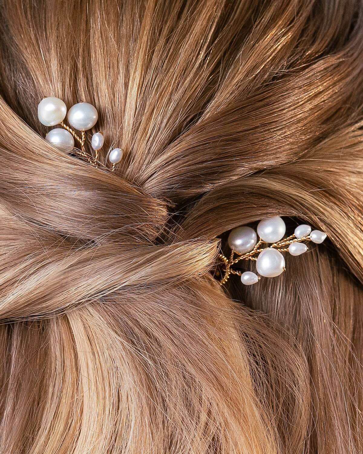 Sternenauge Filigrane Perlen Haarnadeln LEONIE in Frisur