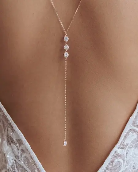 Filigrane Rückenkette für tiefe Rückenausschnitte, handgefertigter Rückenschmuck von Sternenauge